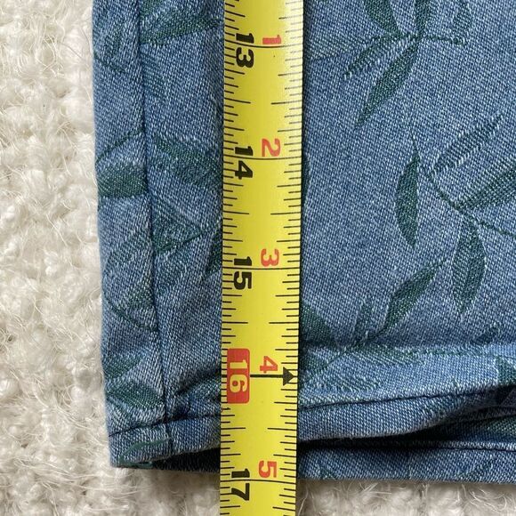 Urban Outfitters Lumiere Denim Tea Leaf Mini Skirt Size Large NWT - Picture 6 of 9